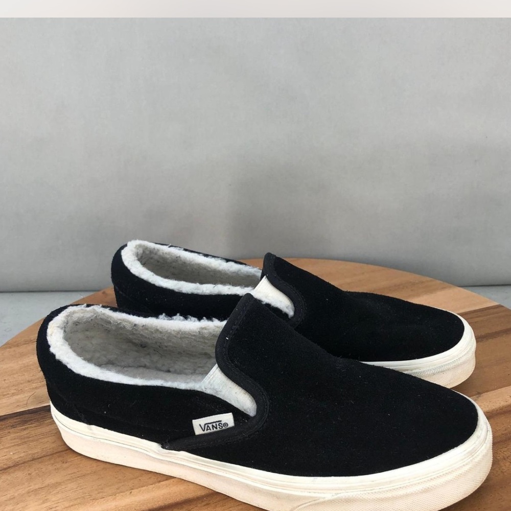 Black and White Sherpa vans